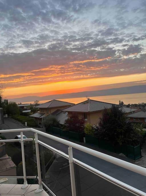 Magnifique Appart Renove Evian Duplex Vue Lac 8 Pers Exterior foto